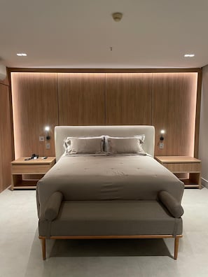 1 bedroom, minibar, in-room safe, desk