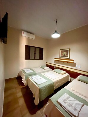 Kamar Triple | Wi-Fi gratis dan seprai linen