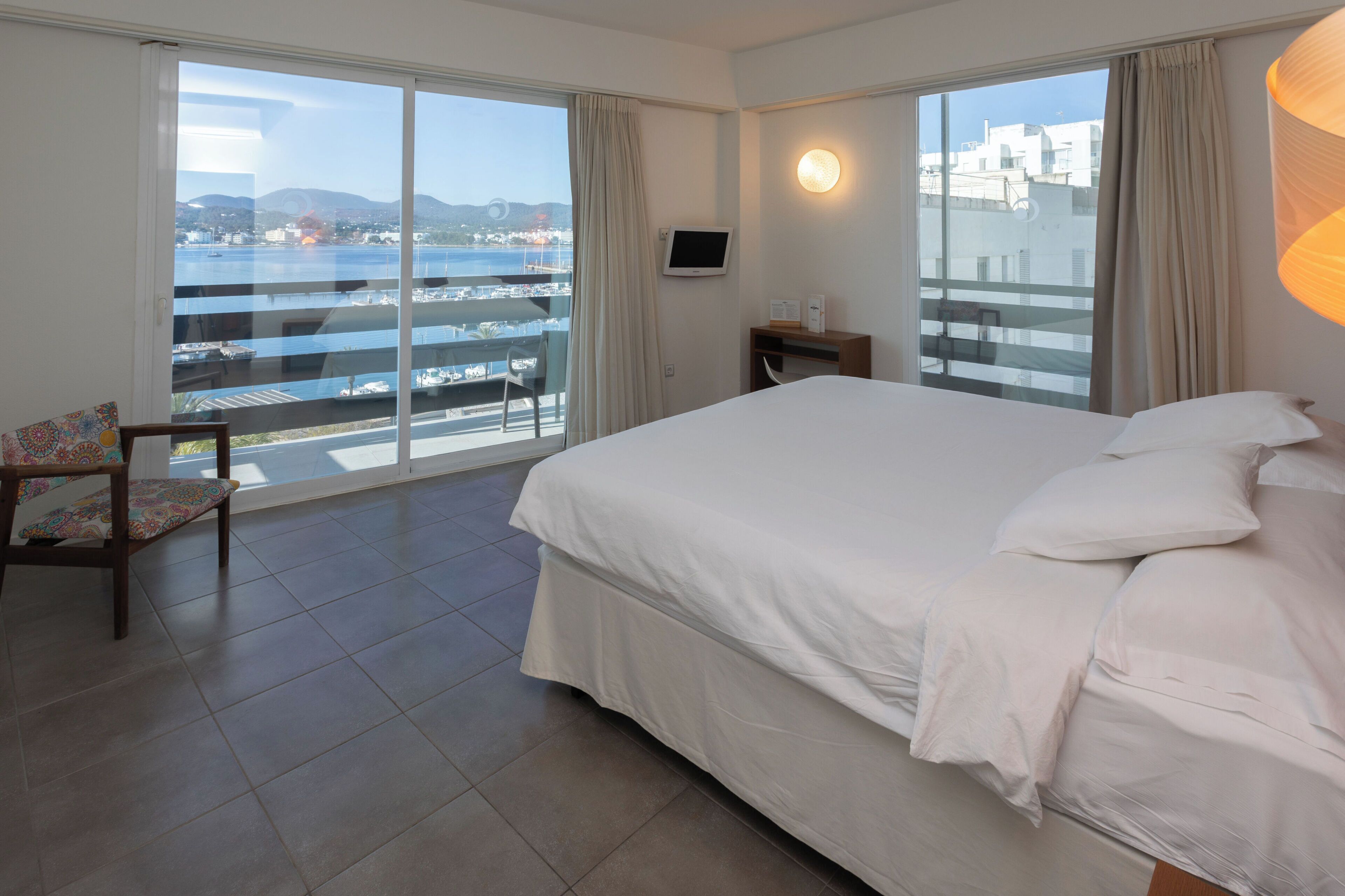 Photo - Es Mitjorn Hotel