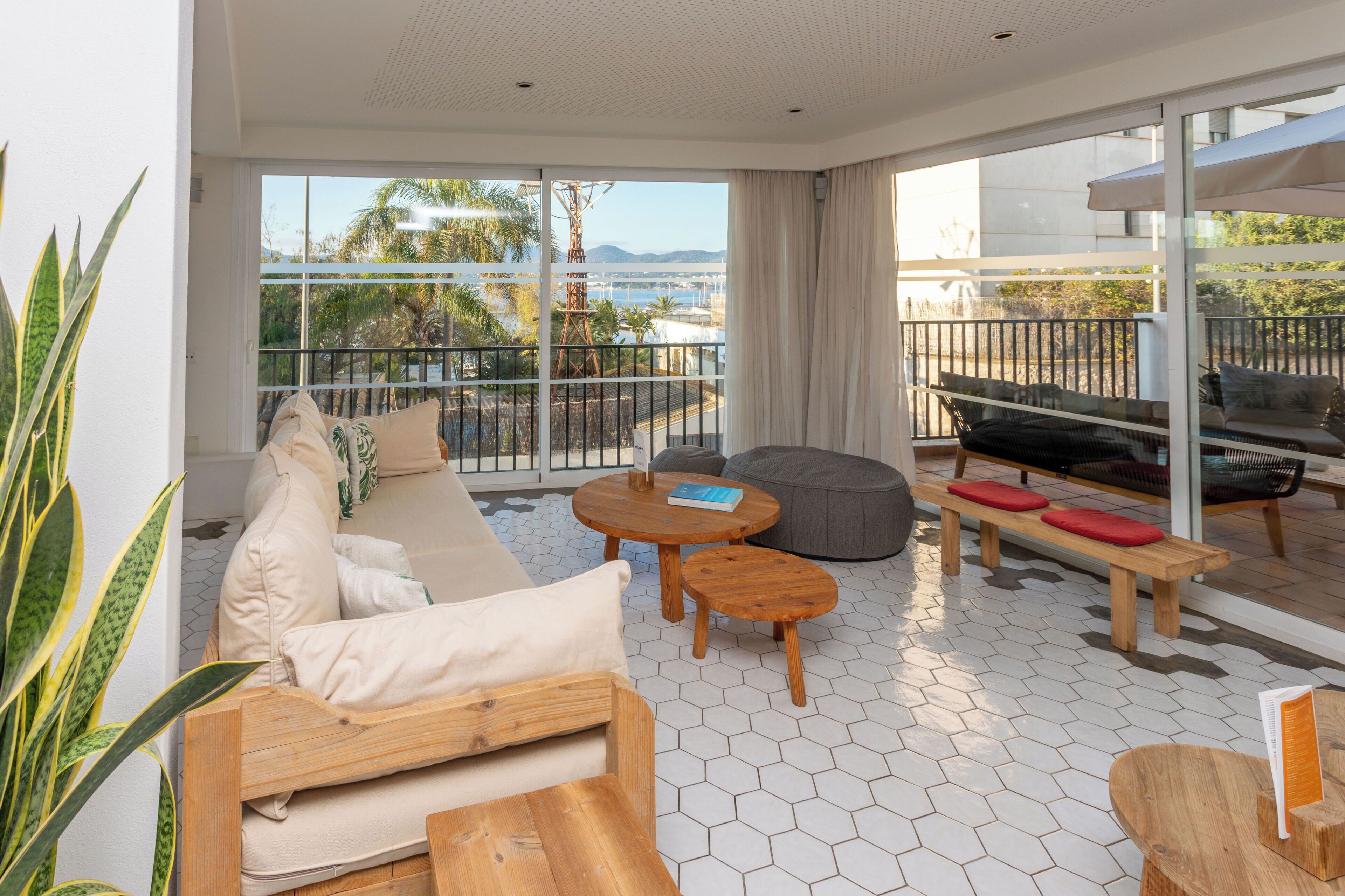 Photo - Es Mitjorn Hotel