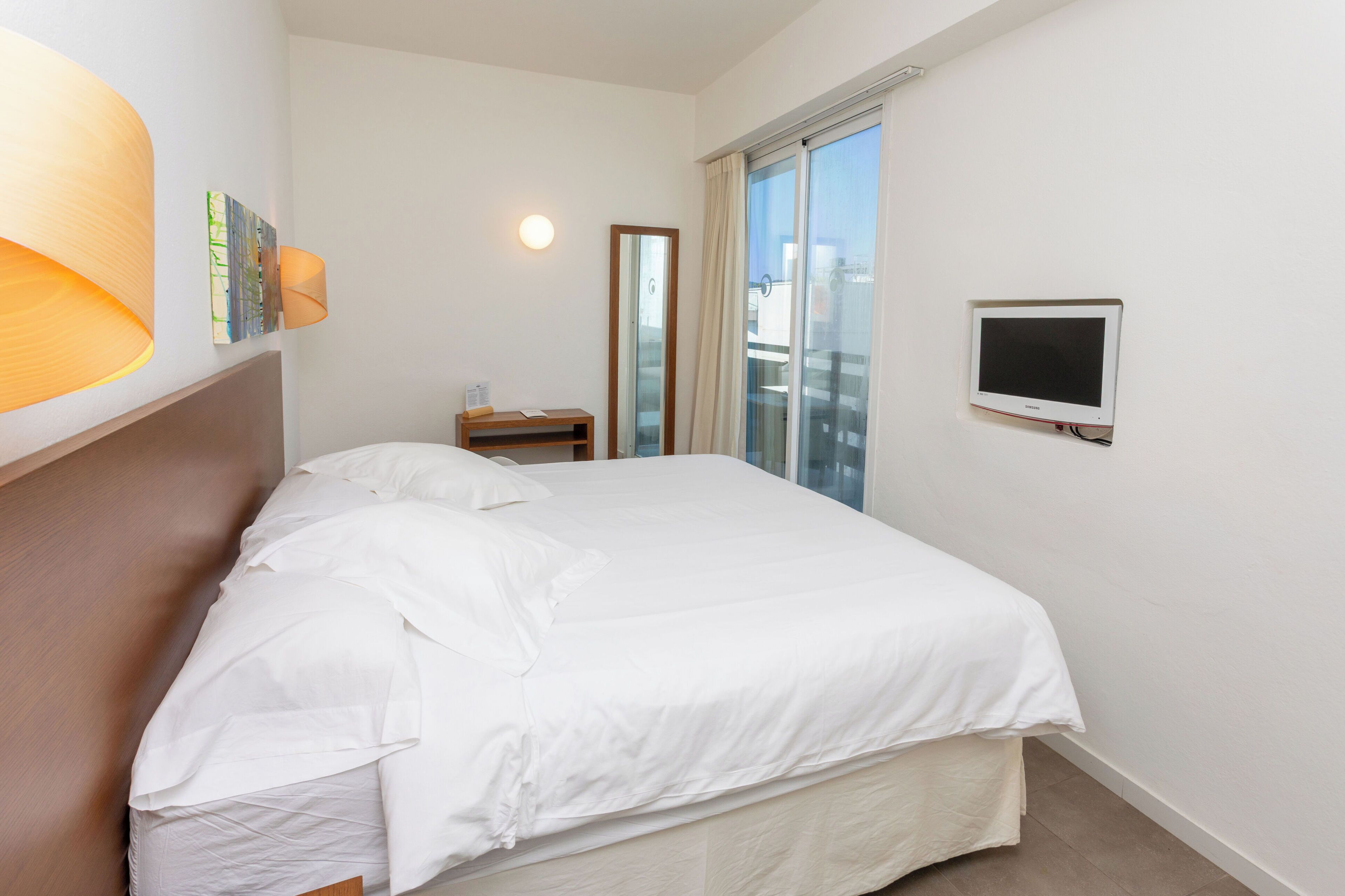 Photo - Es Mitjorn Hotel