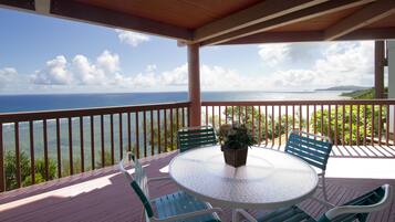 Suite, 2 Bedrooms | 2 bedrooms, in-room safe, iron/ironing board, free WiFi