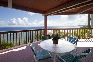 Suite, 2 habitaciones | 2 habitaciones y caja de seguridad en la habitación 