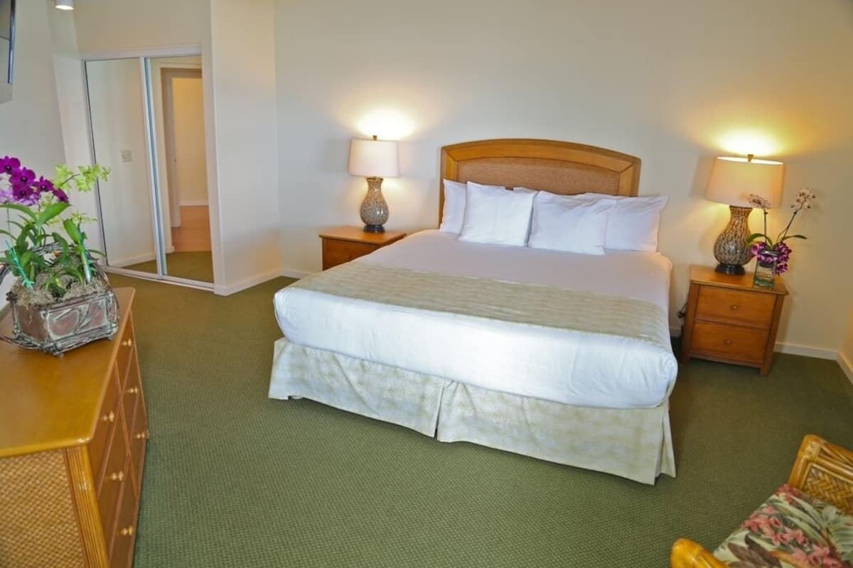 2 bedrooms, in-room safe, iron/ironing board, free WiFi