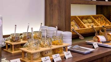 Petit déjeuner continental servi tous les jours en supplément