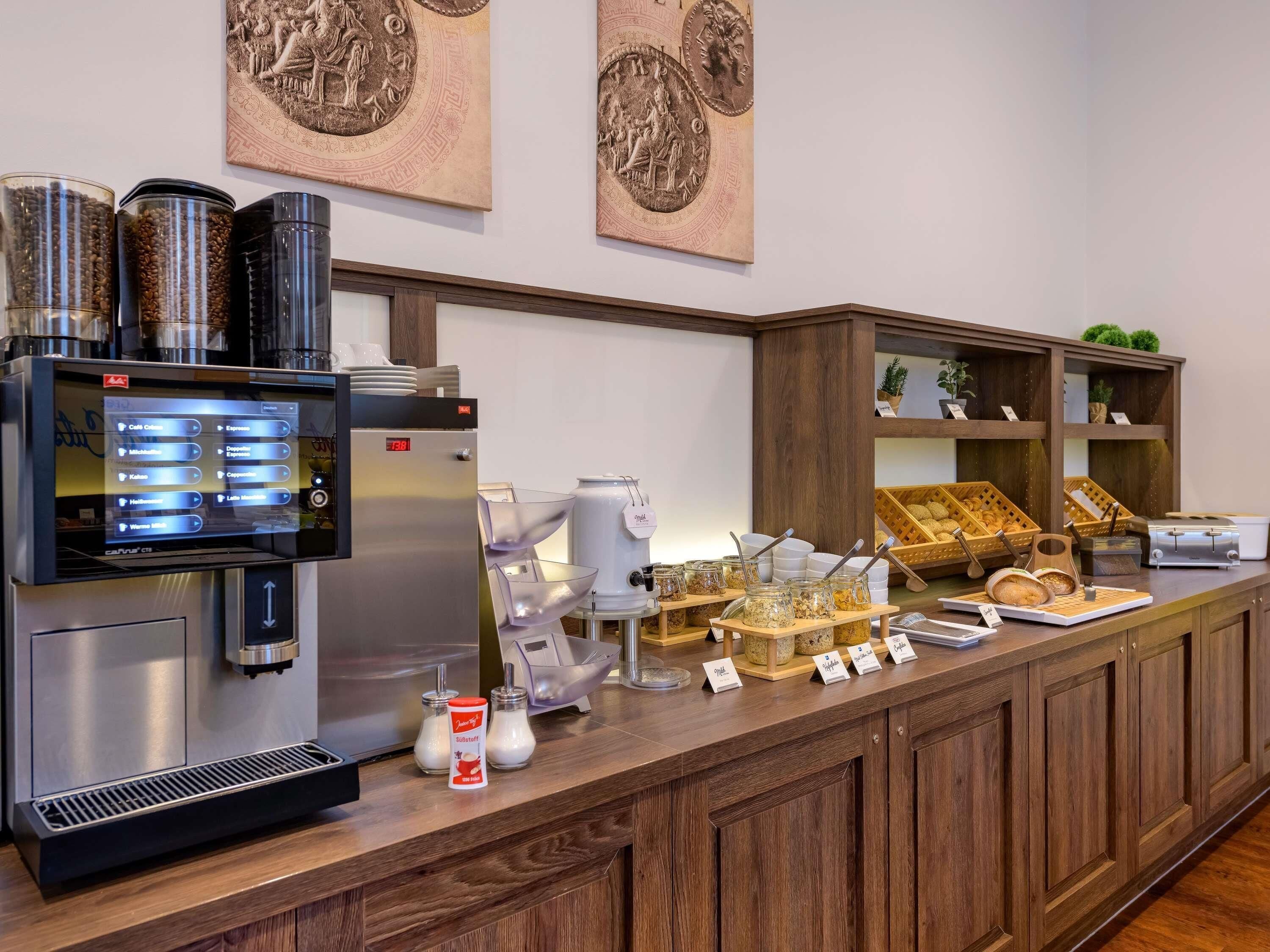 daily continental breakfast (eur 15 per person)