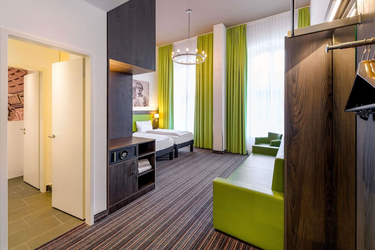 Family Twin Room (All Comfort) | In-room safe, desk, soundproofing, cribs/infant beds