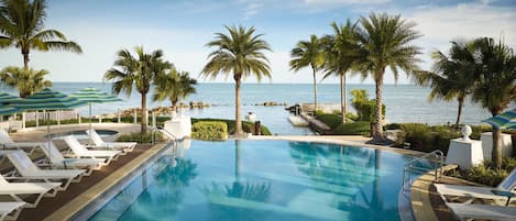 2 outdoor pools, free pool cabanas, pool umbrellas