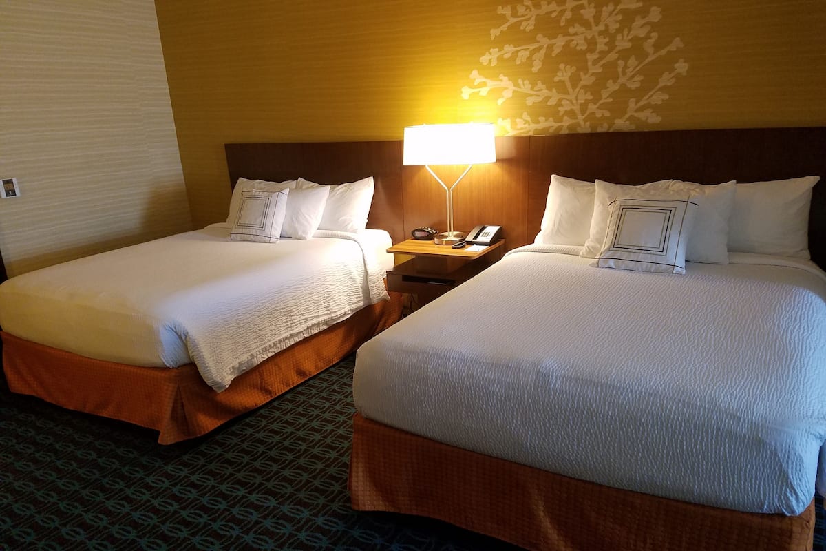 In-room safe, desk, iron/ironing board, free WiFi