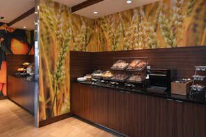 Déjeuner continental gratuit tous les jours