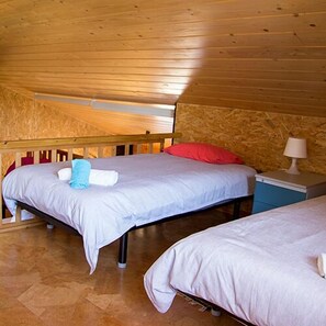 Family Room, Multiple Beds, Refrigerator & Microwave, Garden View