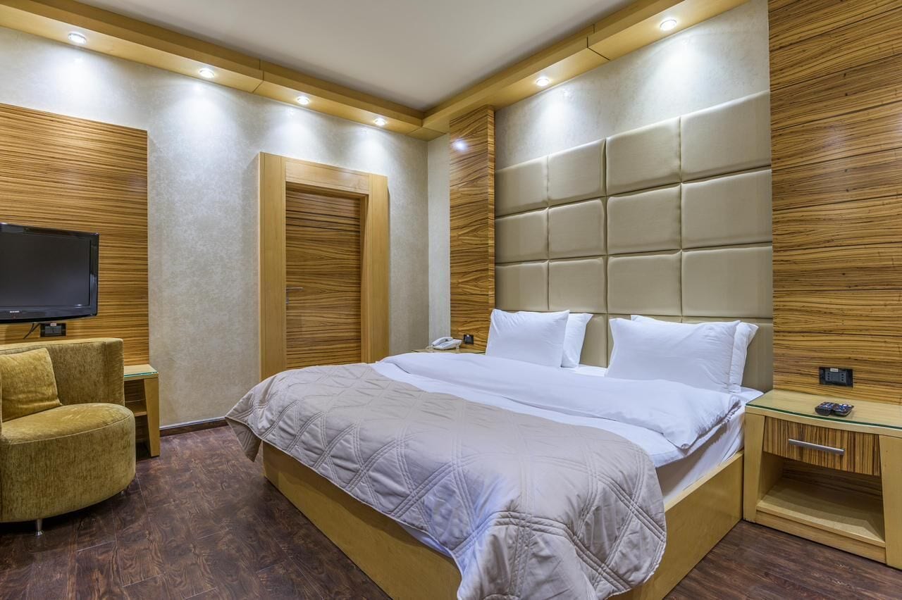 family suite, 2 bedrooms, smoking, kitchenette | minibar, in-room safe, desk, soundproofing