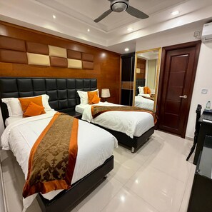 Ropa de cama de alta calidad y minibar 