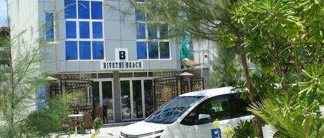 Fachada da propriedade