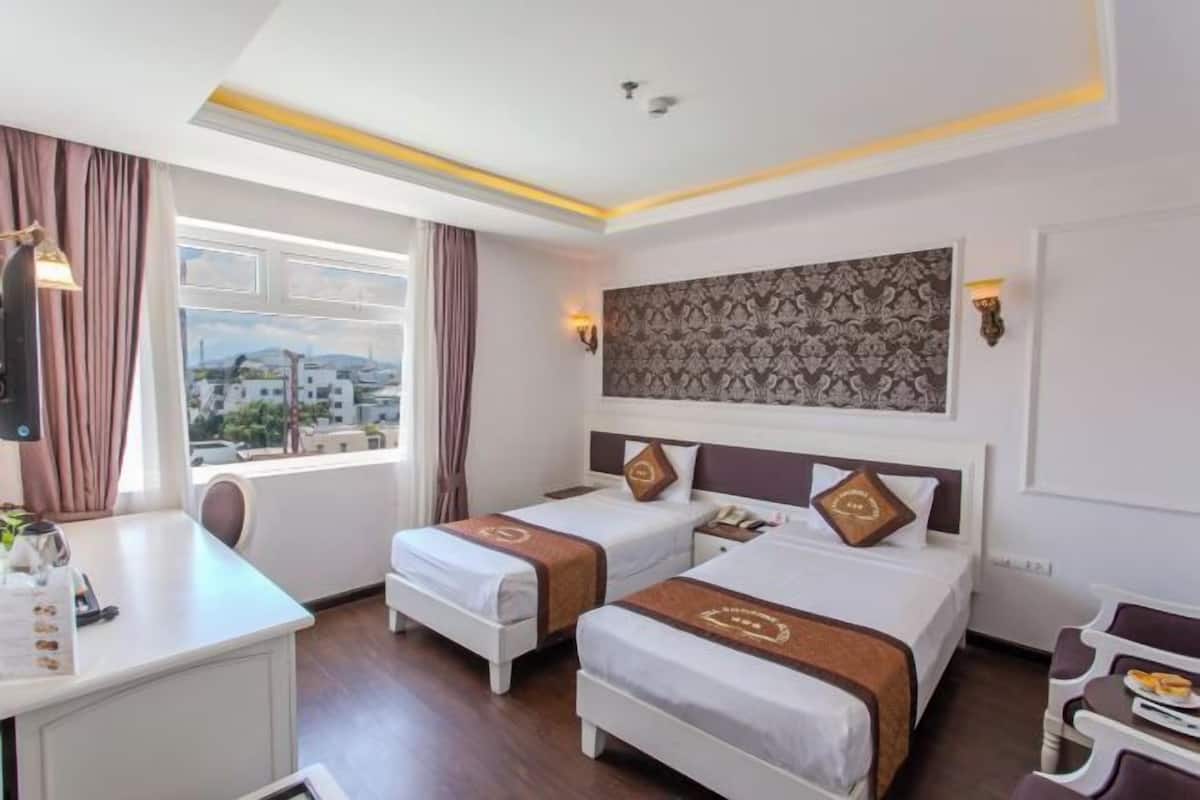 1 bedroom, Egyptian cotton sheets, premium bedding, pillowtop beds