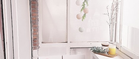 Dortoir Partagé, femmes uniquement | Balcon