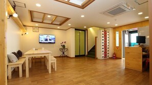Interior - Chacharang Guesthouse (Gyeongju)