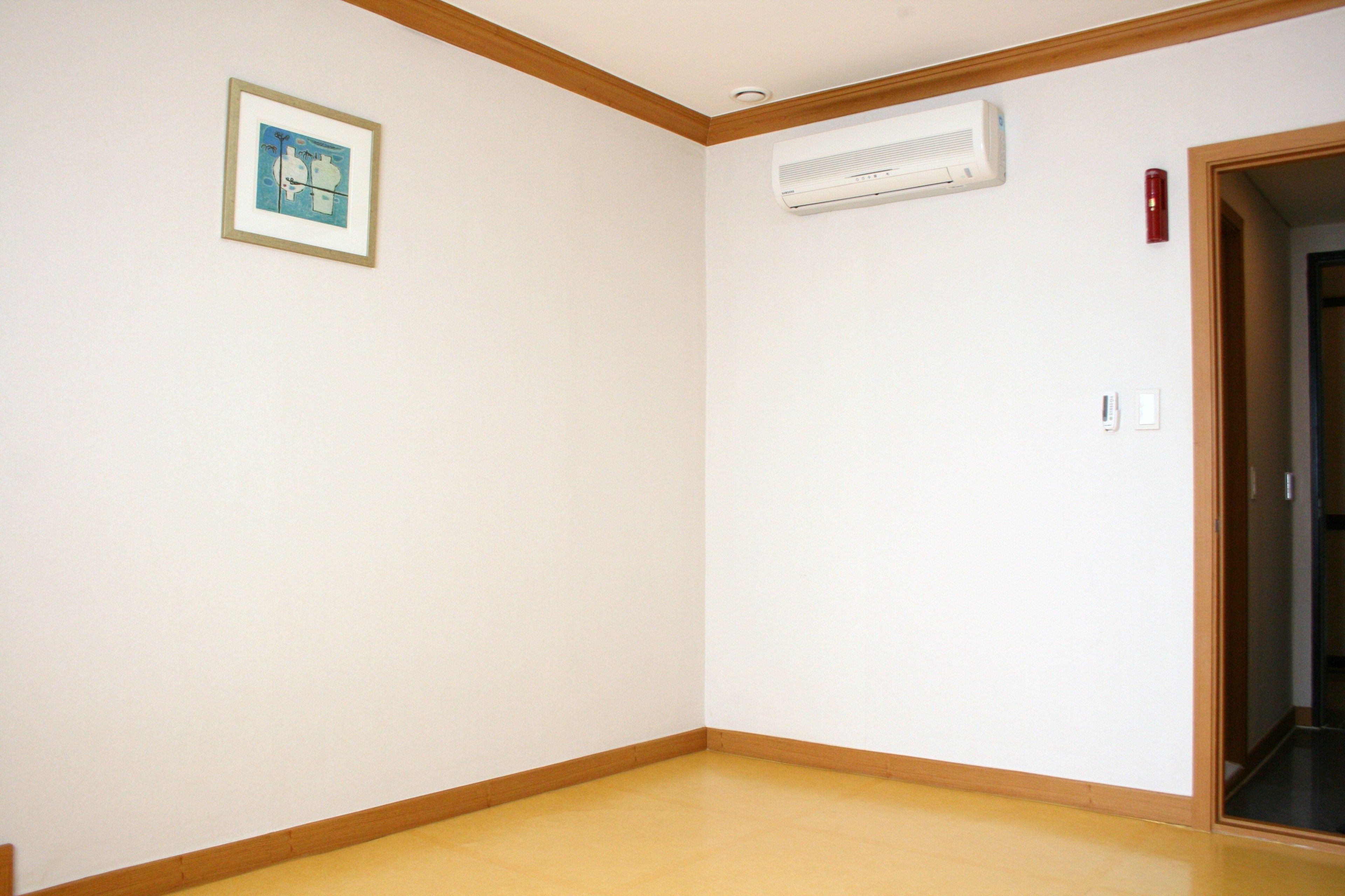 standard ondol | blackout curtains, free wifi, bed sheets, wheelchair access