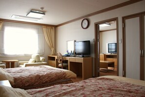Twin Suite | Cortinas opacas, wifi gratis, ropa de cama