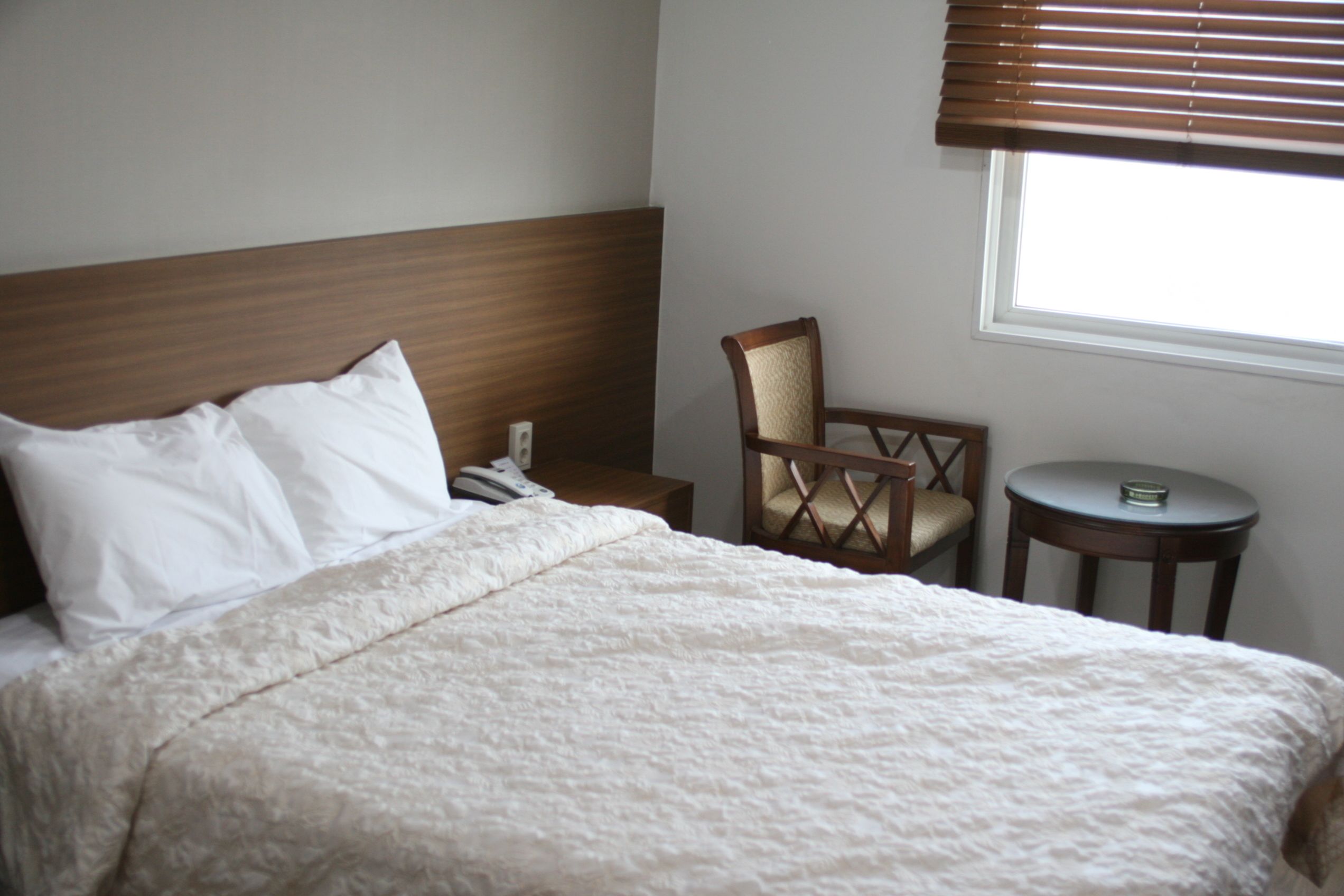 standard double room | blackout curtains, free wifi, bed sheets, wheelchair access