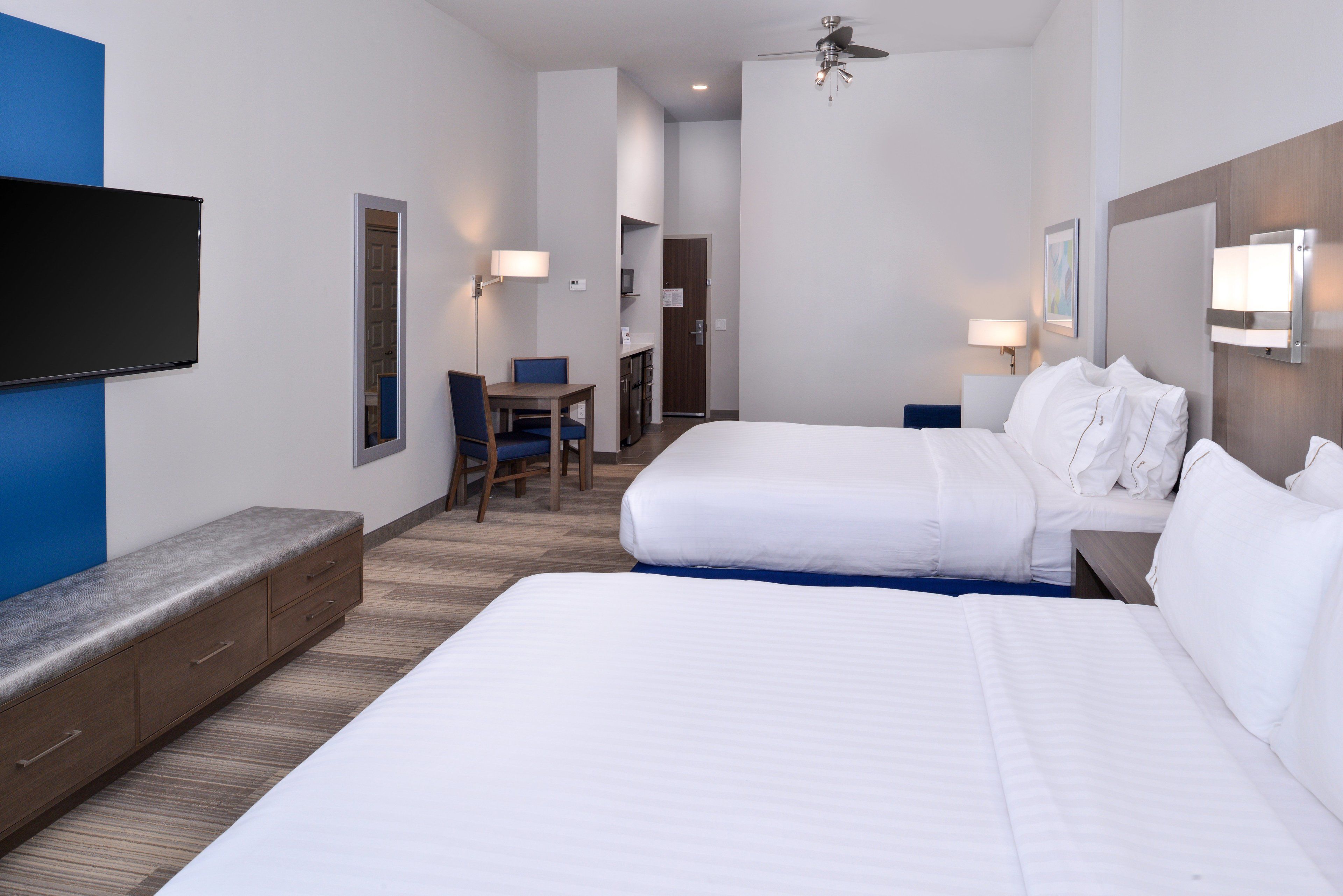 1 bedroom, in-room safe, desk, laptop workspace