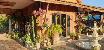 Fachada de la propiedad