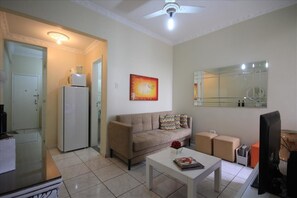 Standard Apartment, 1 Bedroom, Kitchen | Living room | Flat-screen TV, DVD player - Dutra 1104 (Rio de Janeiro)