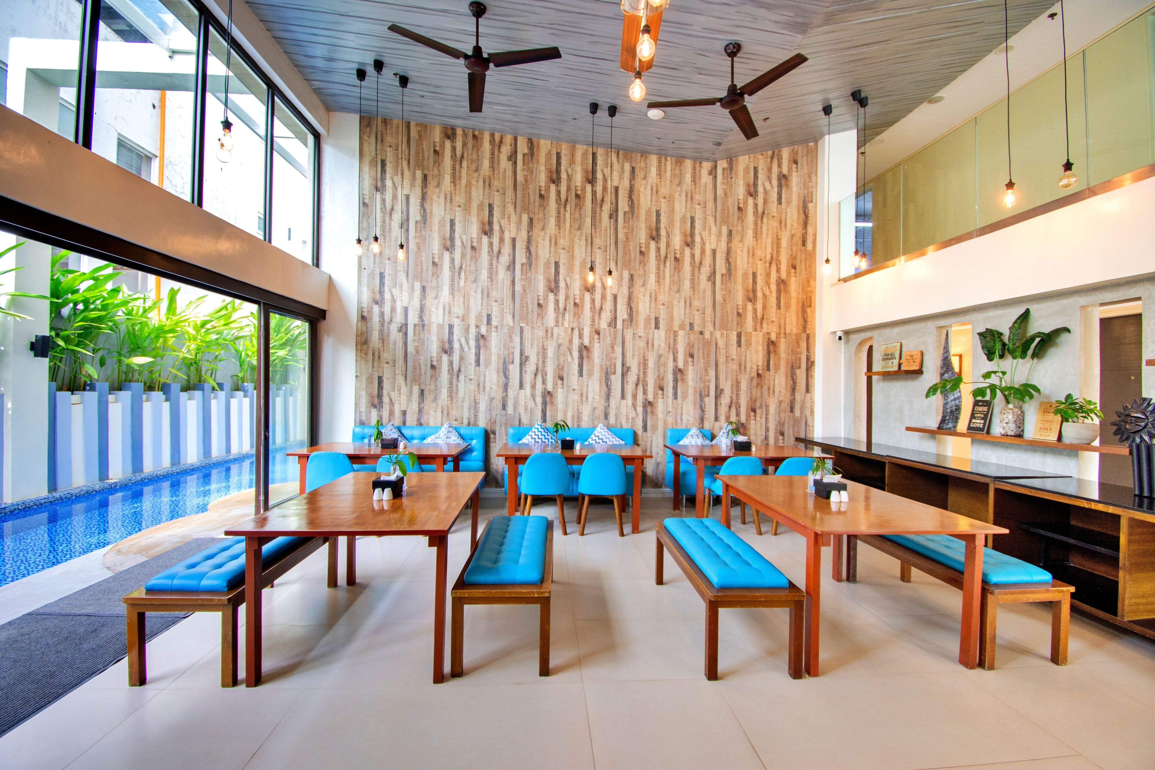 فطور مطهو حسب الطلب يوميًا بتكلفة قدرها (310 PHP للشخص)