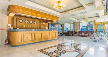 FoungJia Hotel