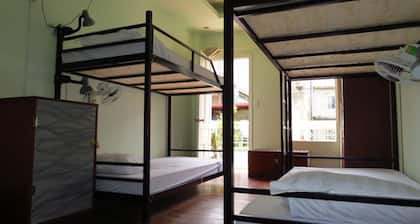 Hanoi Massive Hostel
