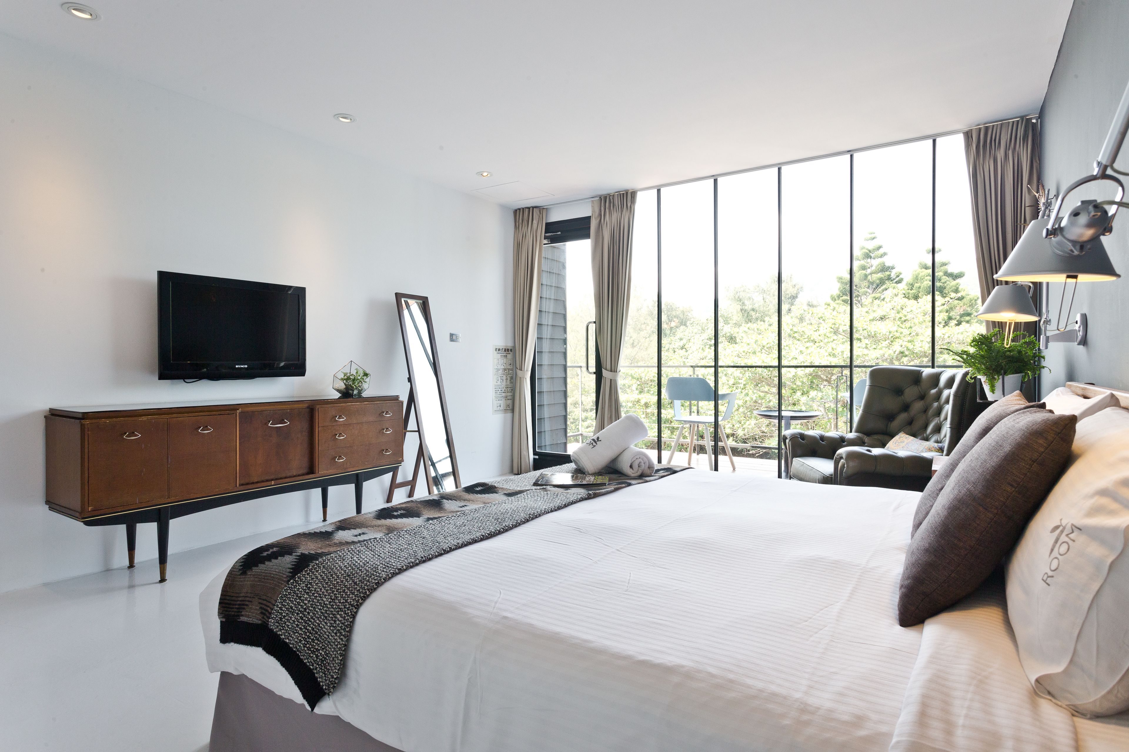 Superior Double Room with Balcony  | Free WiFi