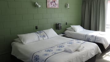 Premium bedding, desk, iron/ironing board, free WiFi