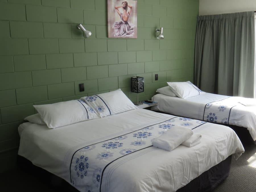 Luxe beddengoed, een bureau, een strijkplank/strijkijzer, gratis wifi