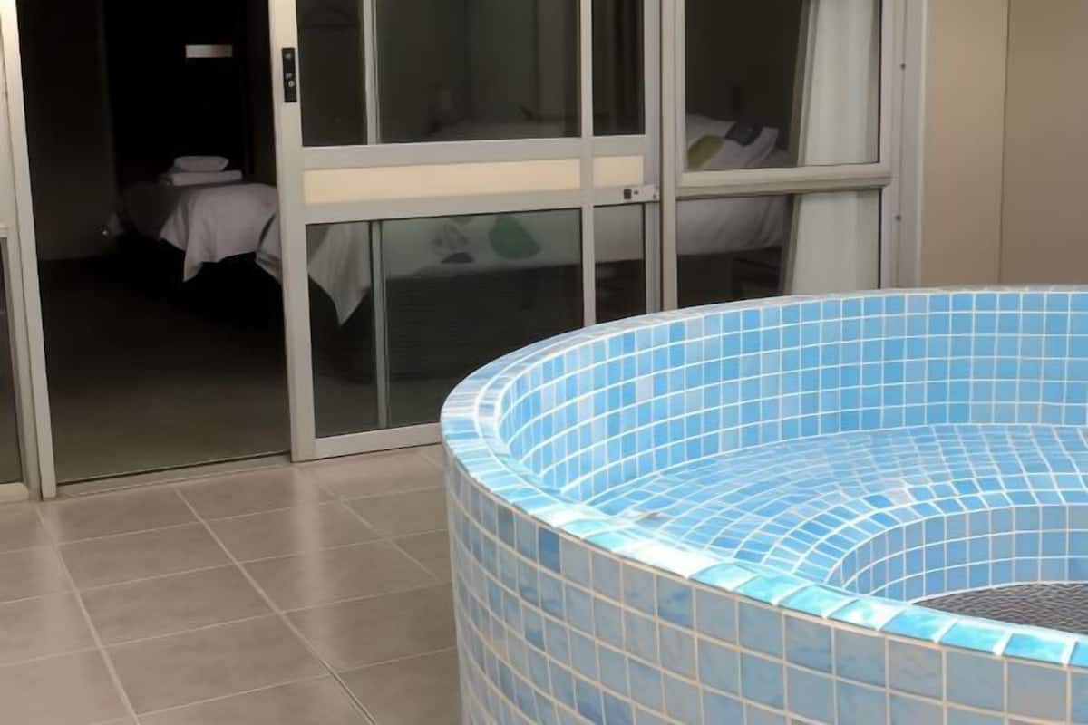 Luxe beddengoed, een bureau, een strijkplank/strijkijzer, gratis wifi