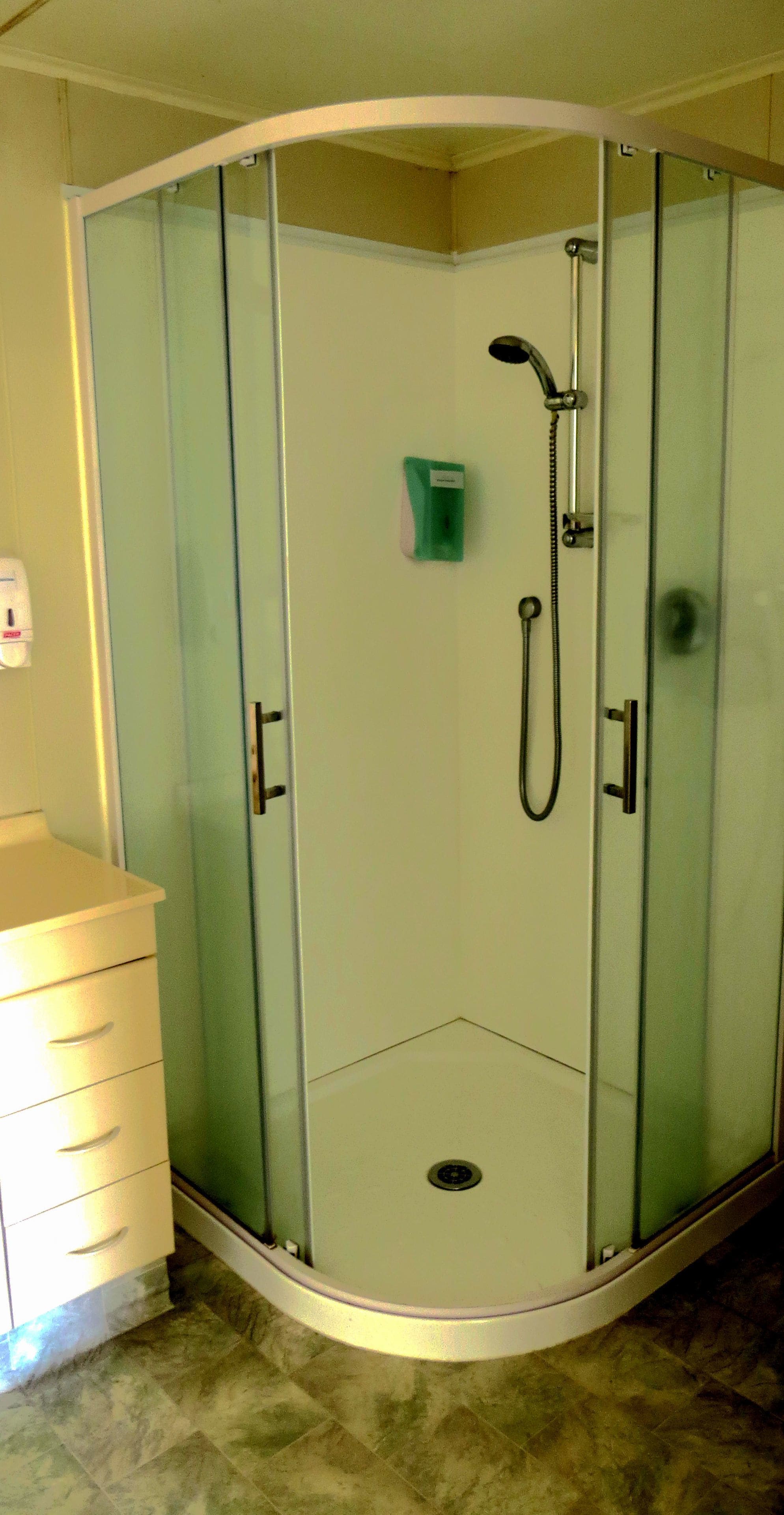 Bathroom shower