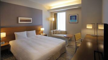Double Room | In-room safe, laptop workspace, iron/ironing board, free WiFi