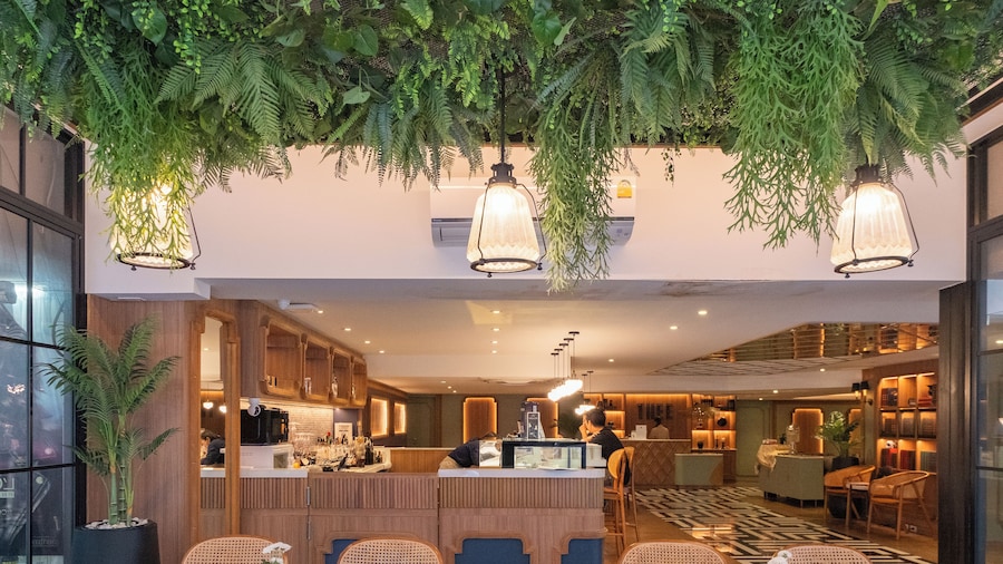 THEE Bangkok by TH District