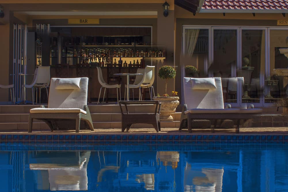 Lakeview Boutique Hotel & Conference Center