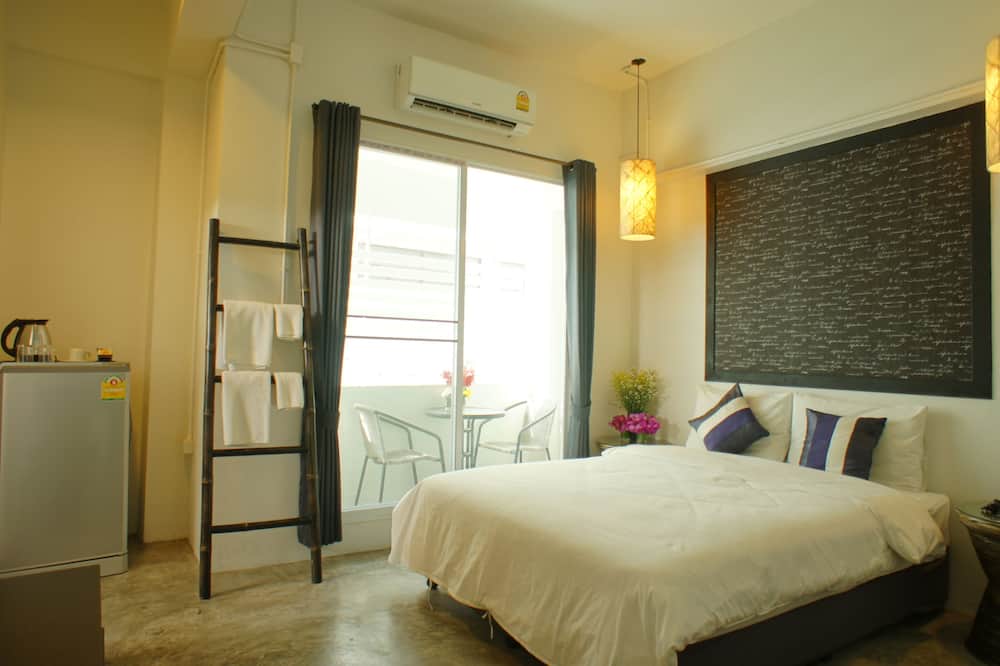 Walking Street Residence