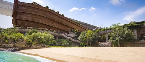 Vlak bij het strand