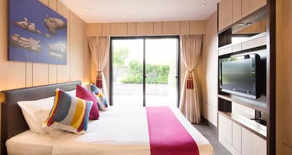 Noah's Ark Hotel & Resort