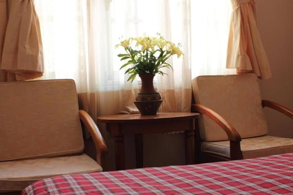 Double Room | WiFi (free), bed sheets
