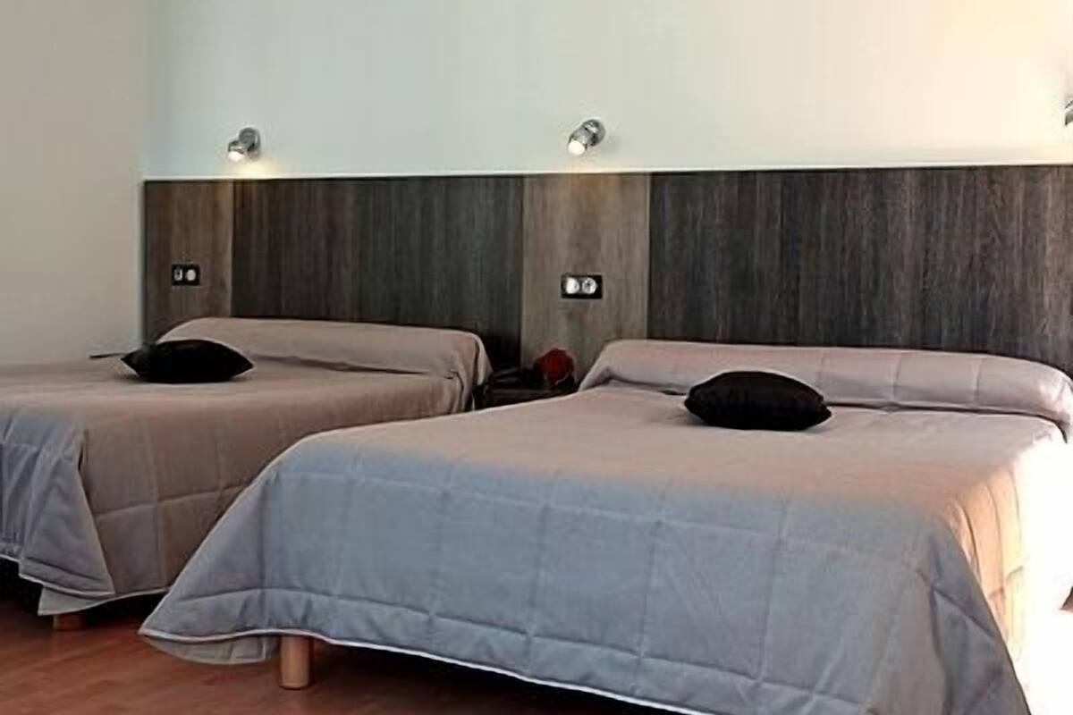 Comfort Triple Room | Desk, WiFi (free)