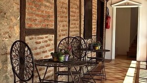 Terrace/patio - Hotel Victor Hugo (Saint-Cere)
