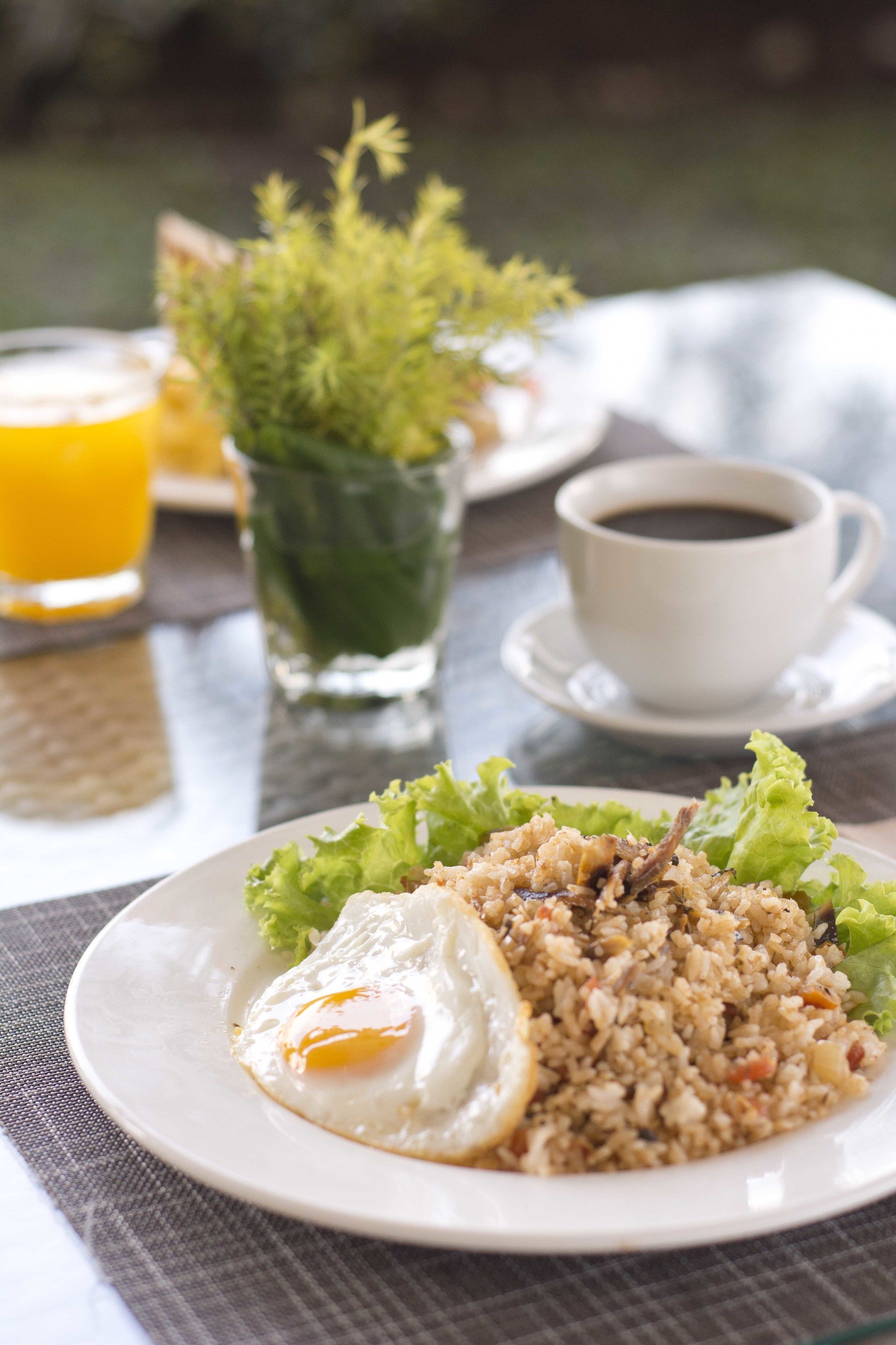 daily cooked-to-order breakfast (php 420 per person)
