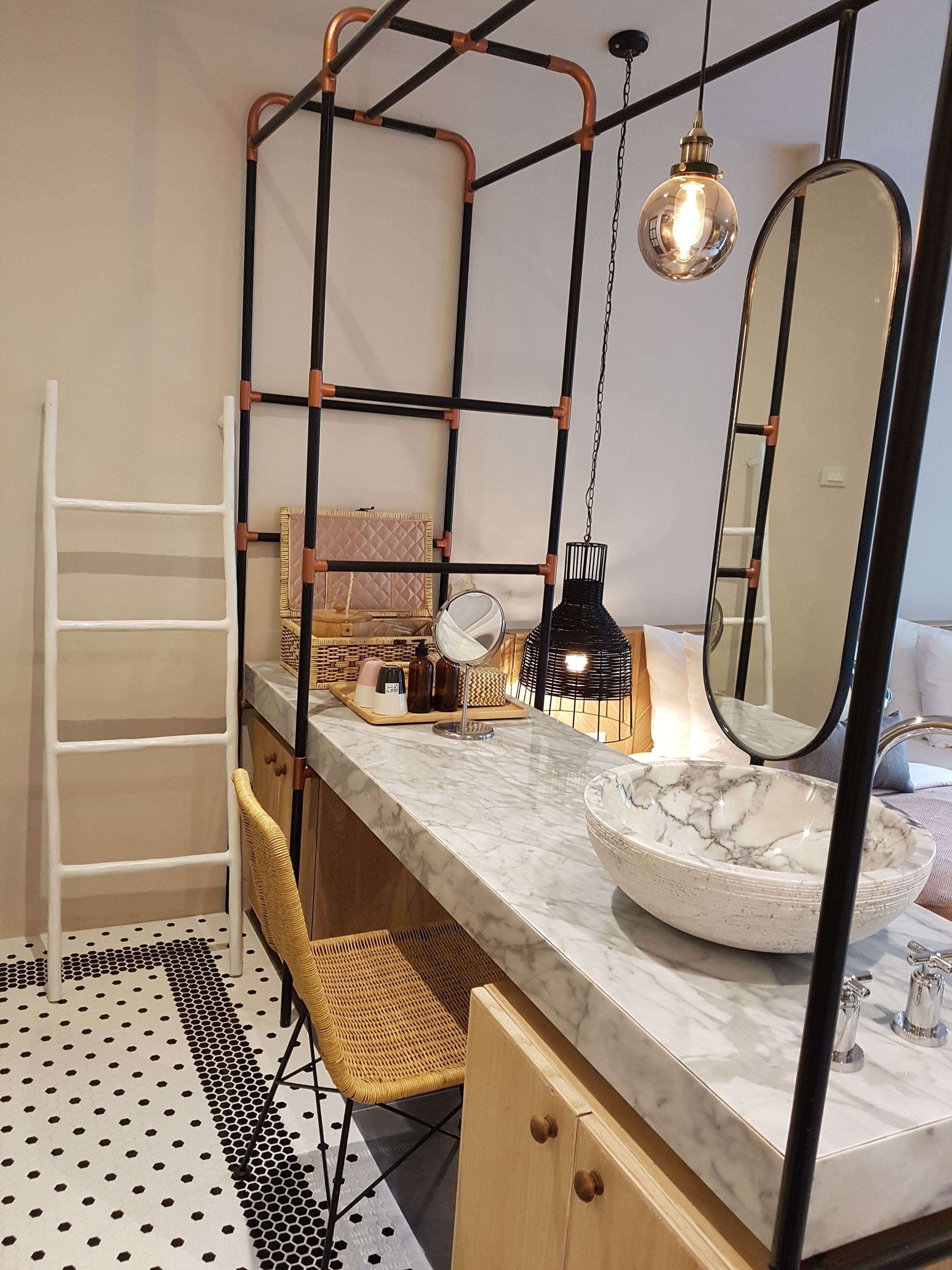 superior twin room, balcony | free minibar, in-room safe, free wifi, bed sheets