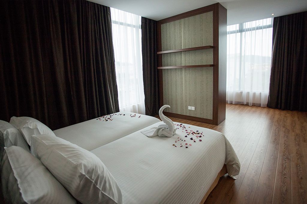 minibar, in-room safe, desk, iron/ironing board