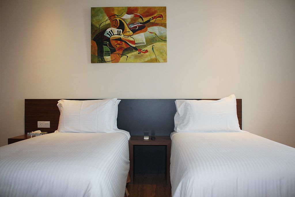 superior twin room | minibar, in-room safe, desk, iron/ironing board