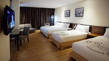 迷你吧、客房內保險箱、書桌、熨斗/熨衣板