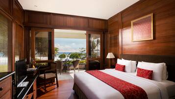 Select Comfort beds, minibar, in-room safe, free WiFi